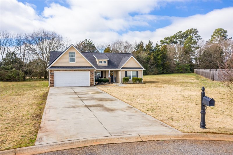 Property image 2 at 108 Tea Leaf Court, Anderson, SC 29626