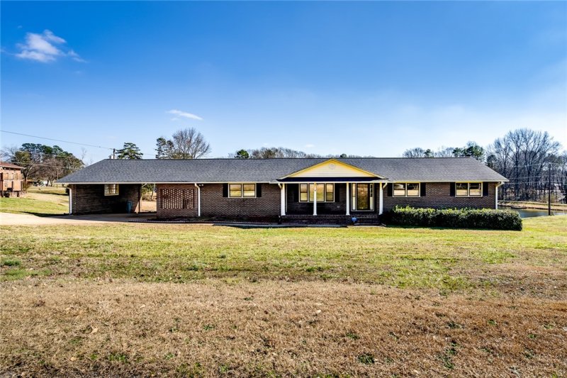 Property image 2 at 701 Parkwood Drive, Anderson, SC 29625