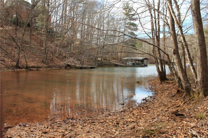 Property image 4 at 179 Waters Edge Lane, West Union, SC 29696