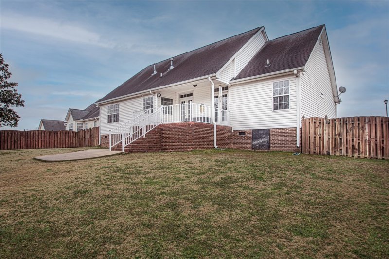 Property image 4 at 404 Winding Brook Court, Greenville, SC 29617