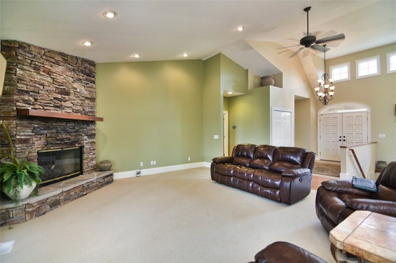 Property image 5 at 701 Acorn Way, Seneca, SC 29672