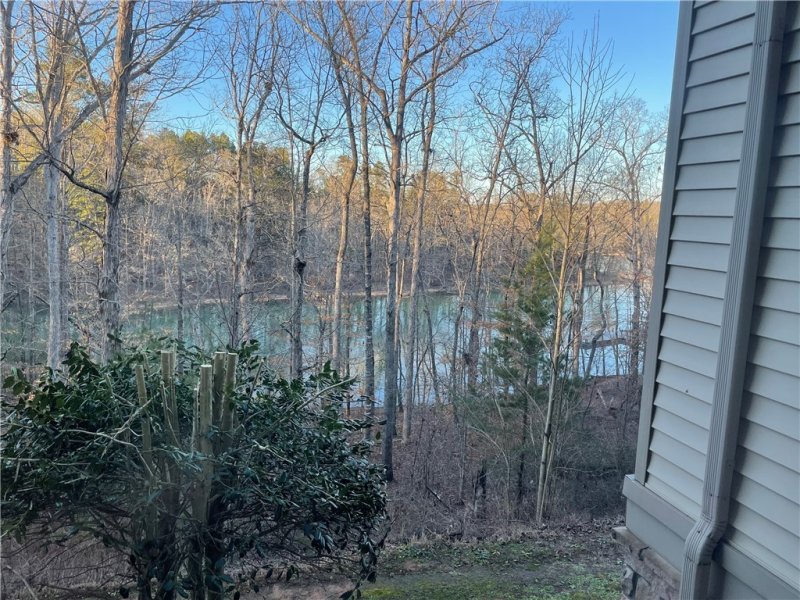 Property image 2 at 112 Harts Cove Way, Seneca, SC 29678