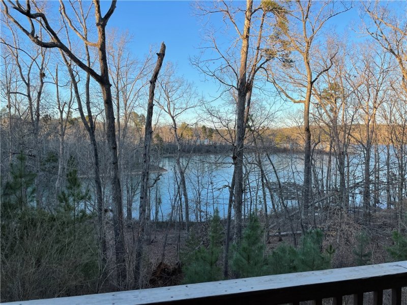312 Harts Cove Way