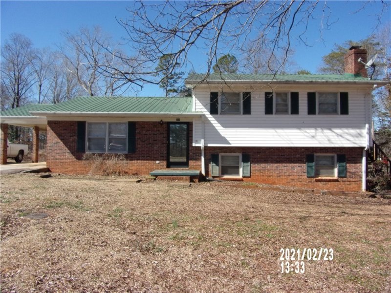 Property image 2 at 308 Forest Acres Circle, Walhalla, SC 29691