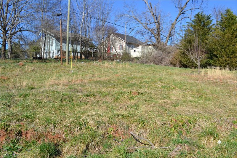 Property image 2 at 17 Sirrine Street, Seneca, SC 29678