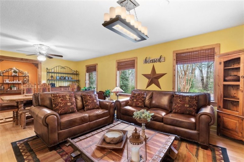 Property image 5 at 1231 Baypoint Drive, Seneca, SC 29672