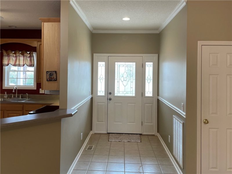 Property image 3 at 15025 Beacon Ridge Drive, Seneca, SC 29678