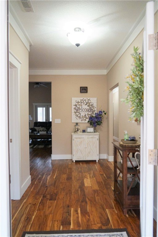 Property image 3 at 110 Pointe Harbor Drive, Seneca, SC 29672
