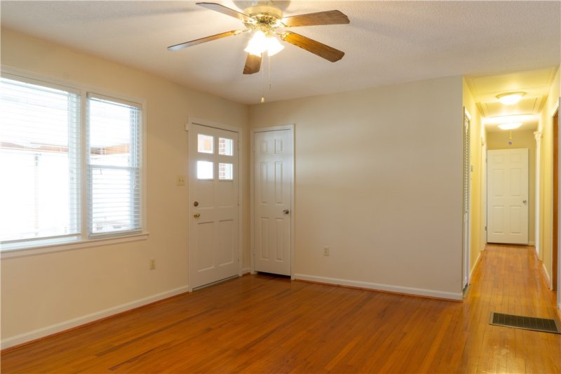 Property image 4 at 104 Walnut Avenue, Anderson, SC 29625