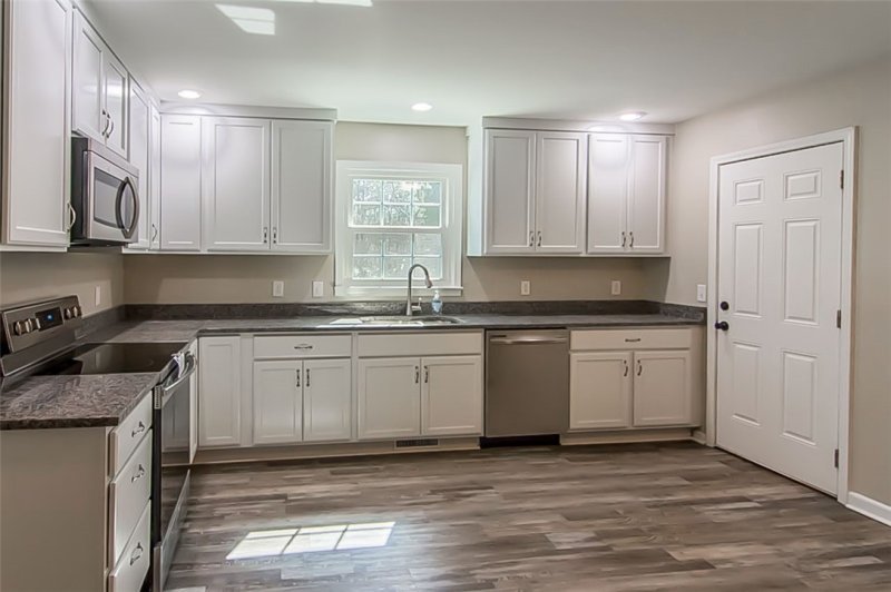 Property image 5 at 102 Princess Grace Avenue, Clemson, SC 29631