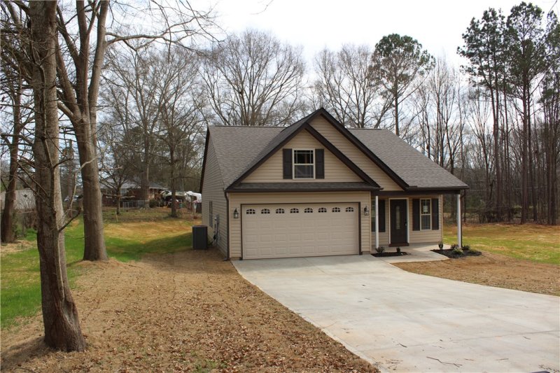 Property image 2 at 3904 Allston Street, Anderson, SC 29624