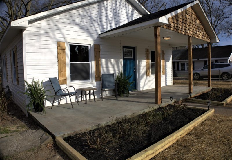 Property image 3 at 215 Nalley Street, Easley, SC 29640