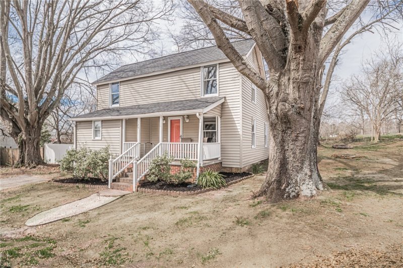 Property image 2 at 125 Hedge Street, Central, SC 29630