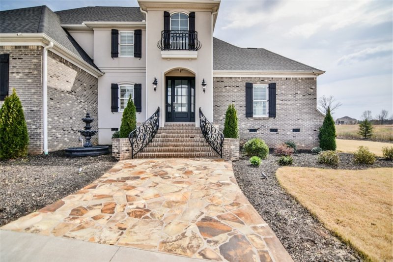 Property image 4 at 582 Paramount Drive, Seneca, SC 29672