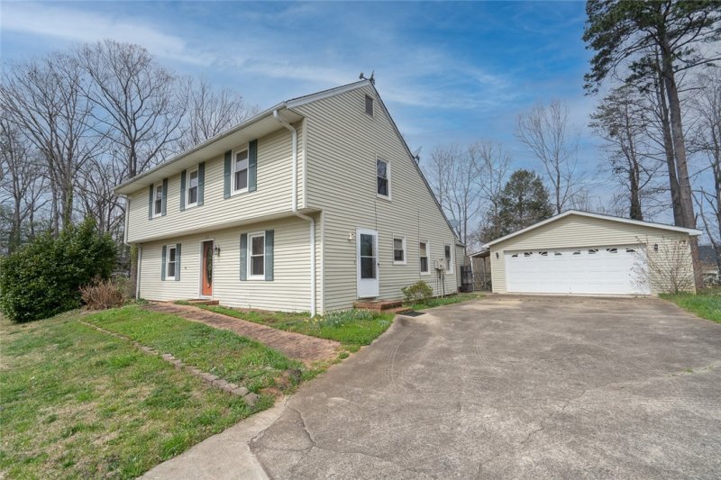 Property image 2 at 212 Woodfield Drive, Easley, SC 29642