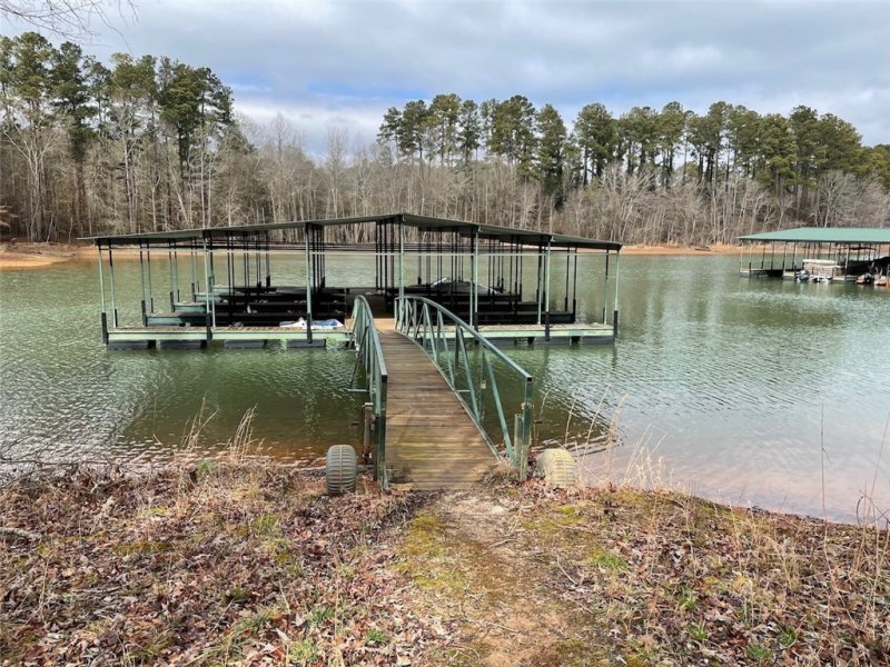 Property image 2 at 239 Bay Ridge Drive, Townville, SC 29689