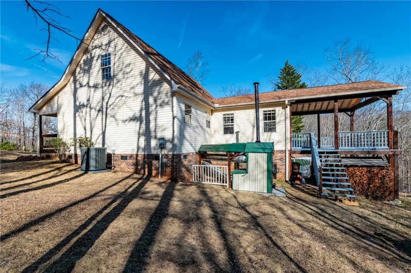 Property image 3 at 531 Upper Springs Road, Pickens, SC 29671