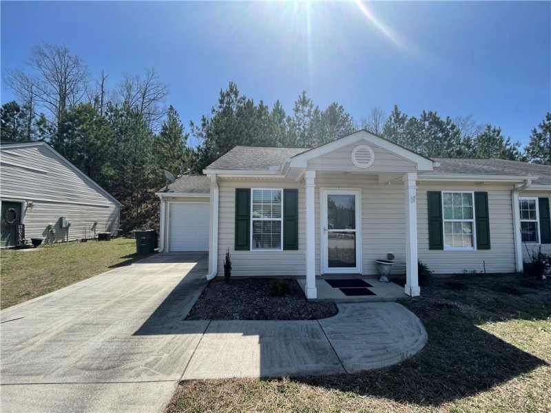 Property image 4 at 322 Oak Knoll Court, Seneca, SC 29678