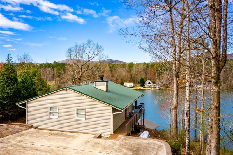 Property image 3 at 257 Jumping Branch Road, Tamassee, SC 29686