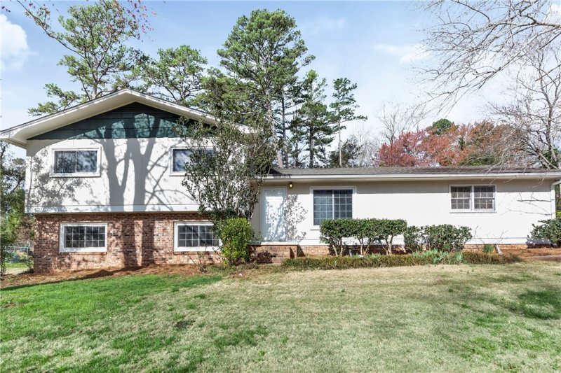 Property image 2 at 1842 Sequoya Way, Seneca, SC 29672