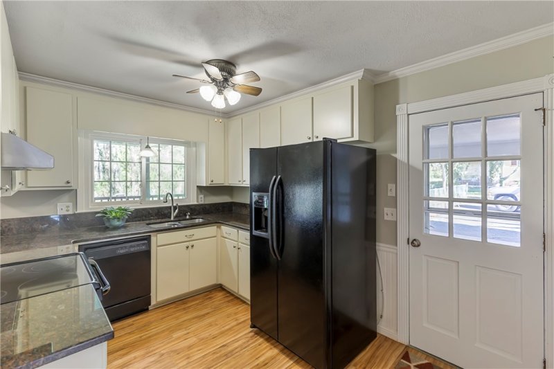 Property image 3 at 1842 Sequoya Way, Seneca, SC 29672