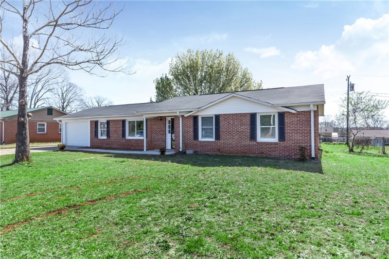 Property image 2 at 2312 Old Williamston Road, Anderson, SC 29621