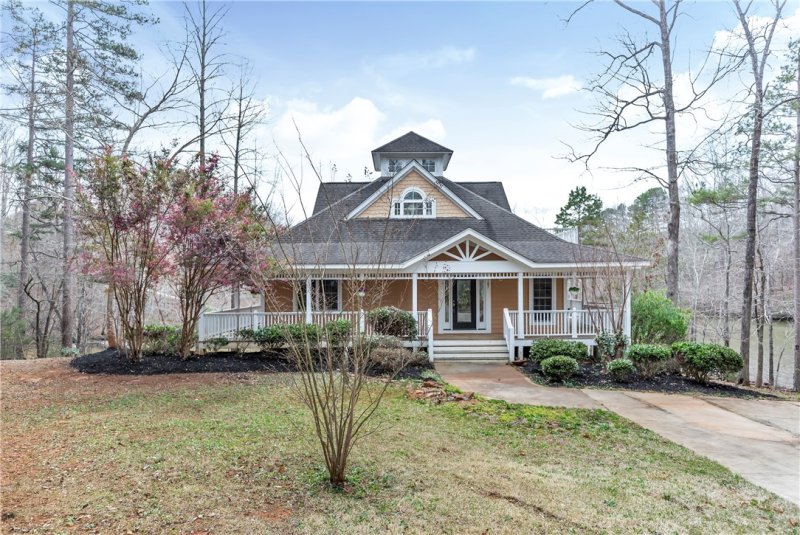 Property image 3 at 187 Waters Edge Lane, West Union, SC 29696