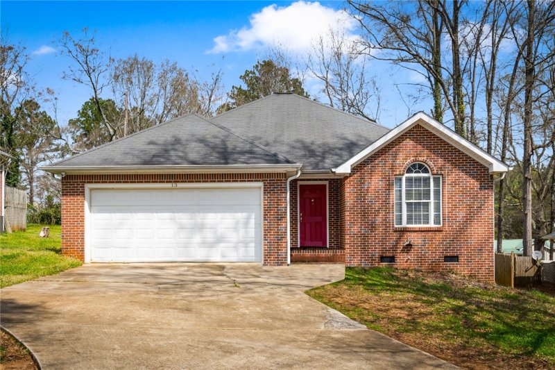 13 Woodbridge Circle