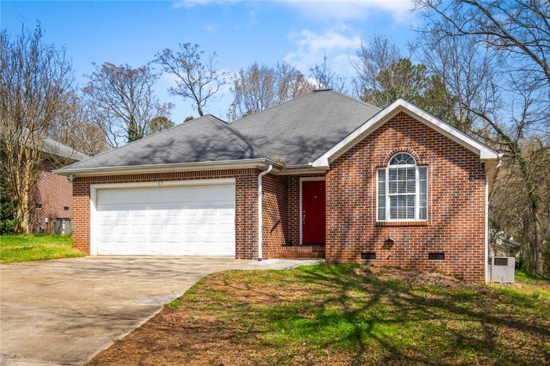 Property image 3 at 13 Woodbridge Circle, Anderson, SC 29621