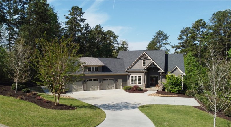 216 Rocky Springs Drive