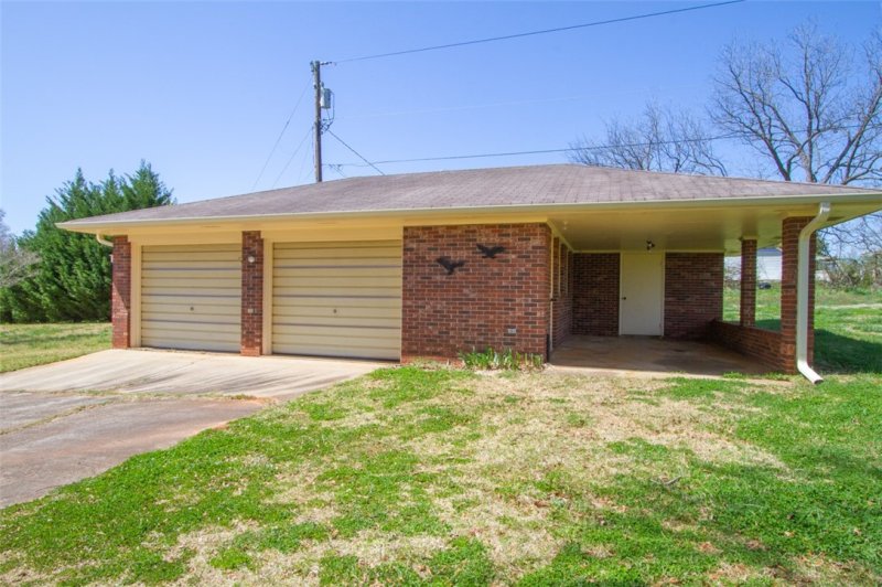 Property image 5 at 200 Chadwick Road, Anderson, SC 29621