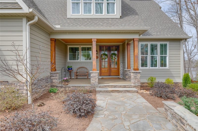 Property image 2 at 555 Deep Water Court, Inman, SC 29349