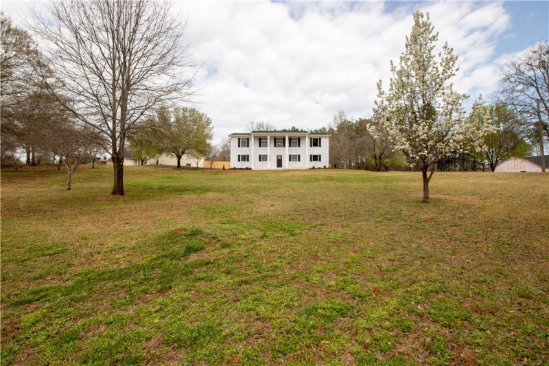 Property image 3 at 203 Olivarri Drive, Anderson, SC 29621