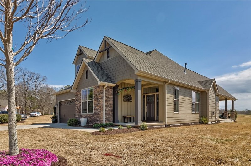 Property image 2 at 3358 Championship Drive, Seneca, SC 29678