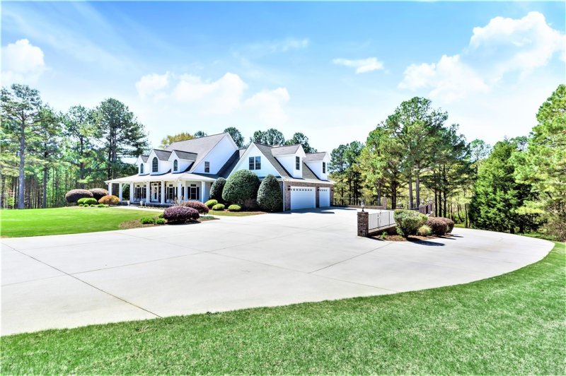 Property image 2 at 238 Andalusian Trail, Anderson, SC 29621