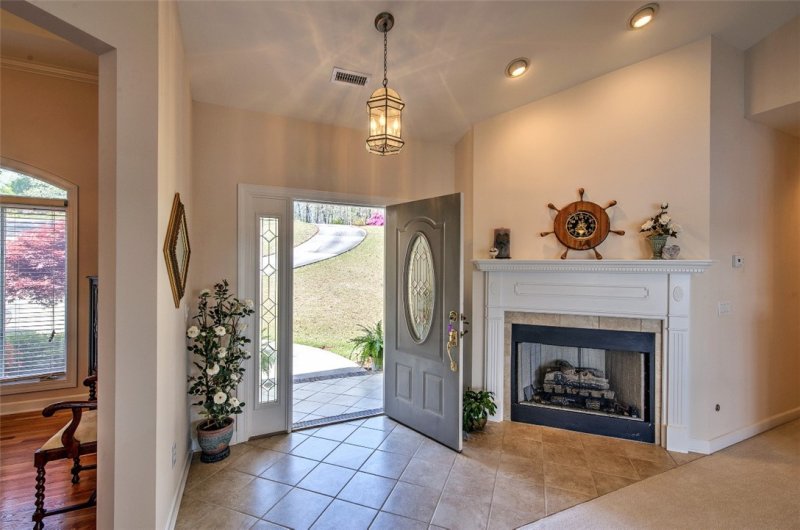 Property image 4 at 706 Topaz Court, Seneca, SC 29672