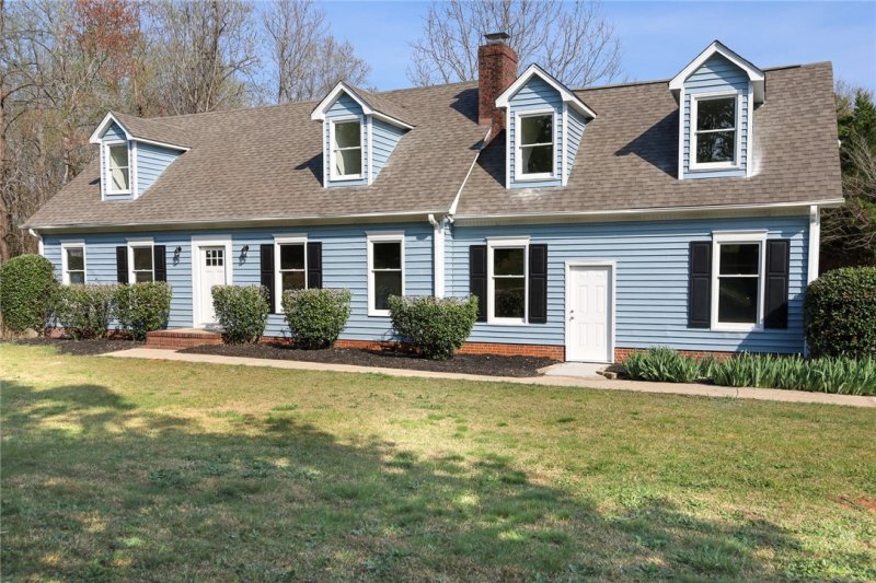 104 Georgewood Drive