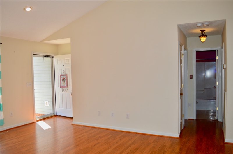 Property image 4 at 107 Teardrop Trail, Seneca, SC 29672