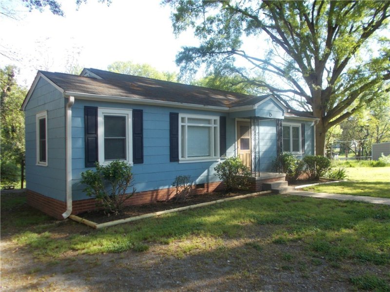 Property image 2 at 15 Brogan Avenue, Anderson, SC 29625
