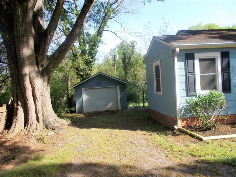 Property image 4 at 15 Brogan Avenue, Anderson, SC 29625