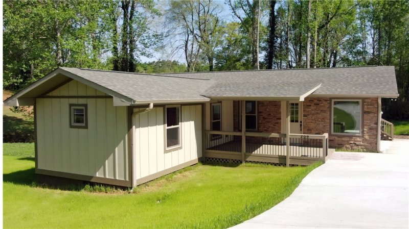 209 Thomas Heights Circle