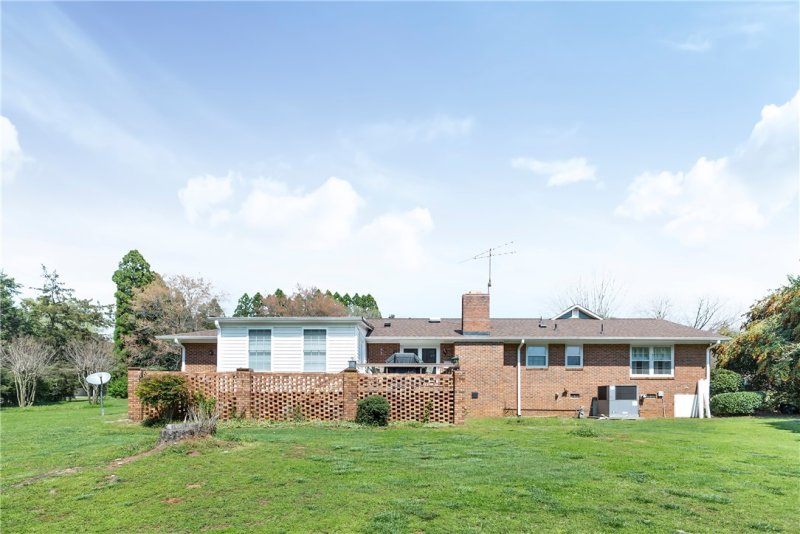 Property image 4 at 401 Heyward Road, Anderson, SC 29621