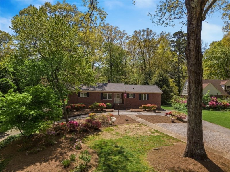 118 Riggs Drive