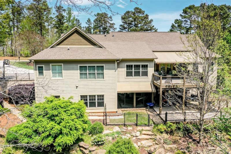 Property image 4 at 115 Westlake Drive, Seneca, SC 29672