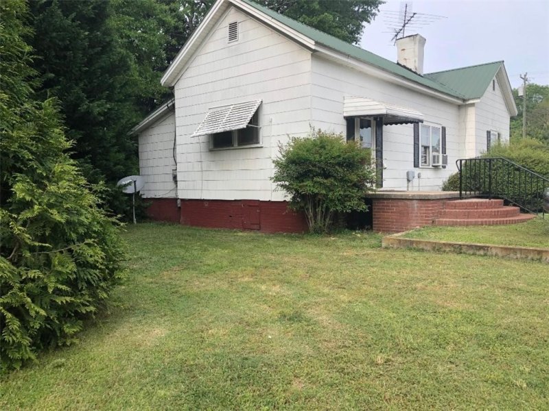 Property image 4 at 1301 W. FRONT Street, Iva, SC 29655