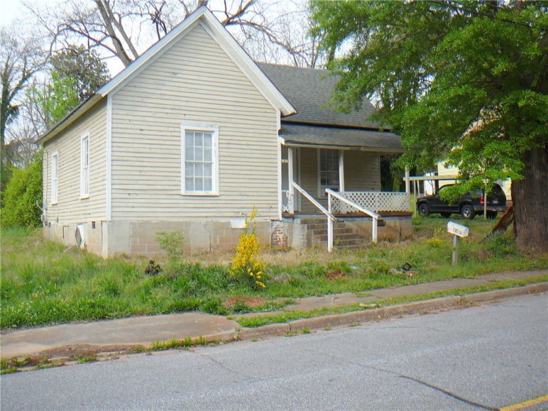 Property image 2 at 1211 Whitner Street, Anderson, SC 29624