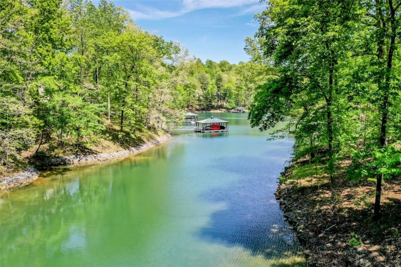 Property image 3 at 208 Autumnwood Trail, Six Mile, SC 29682