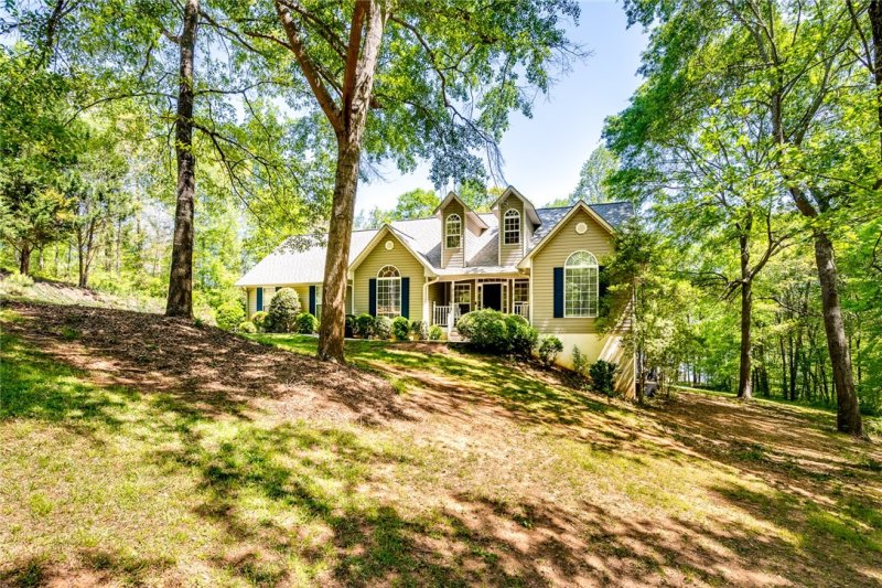 Property image 3 at 301 Woodhaven Court, Fair Play, SC 29643