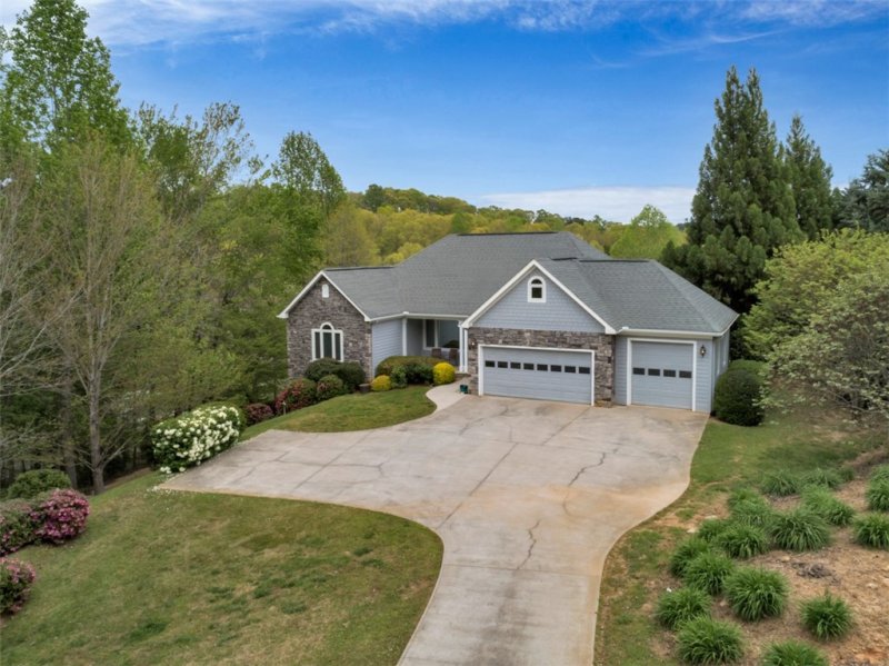 Property image 3 at 307 Stardust Lane, Seneca, SC 29672