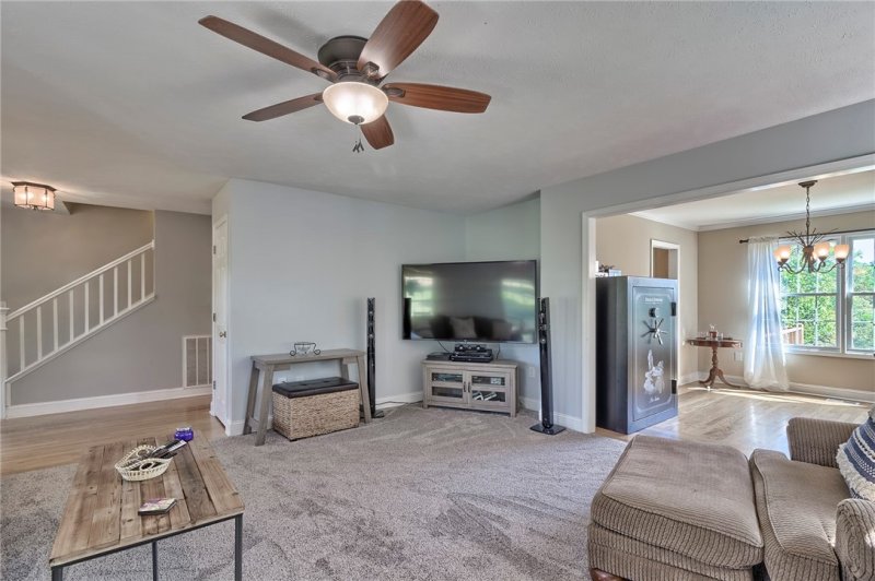 Property image 4 at 1136 Moorehead Place, Pendleton, SC 29670